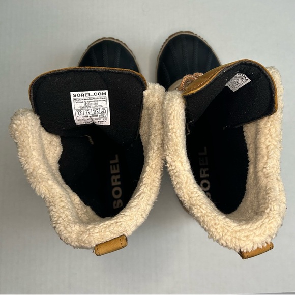 Sorel Size 9.5 Women's Tan & Black Waterproof Winter Boots - Picture 9 of 11